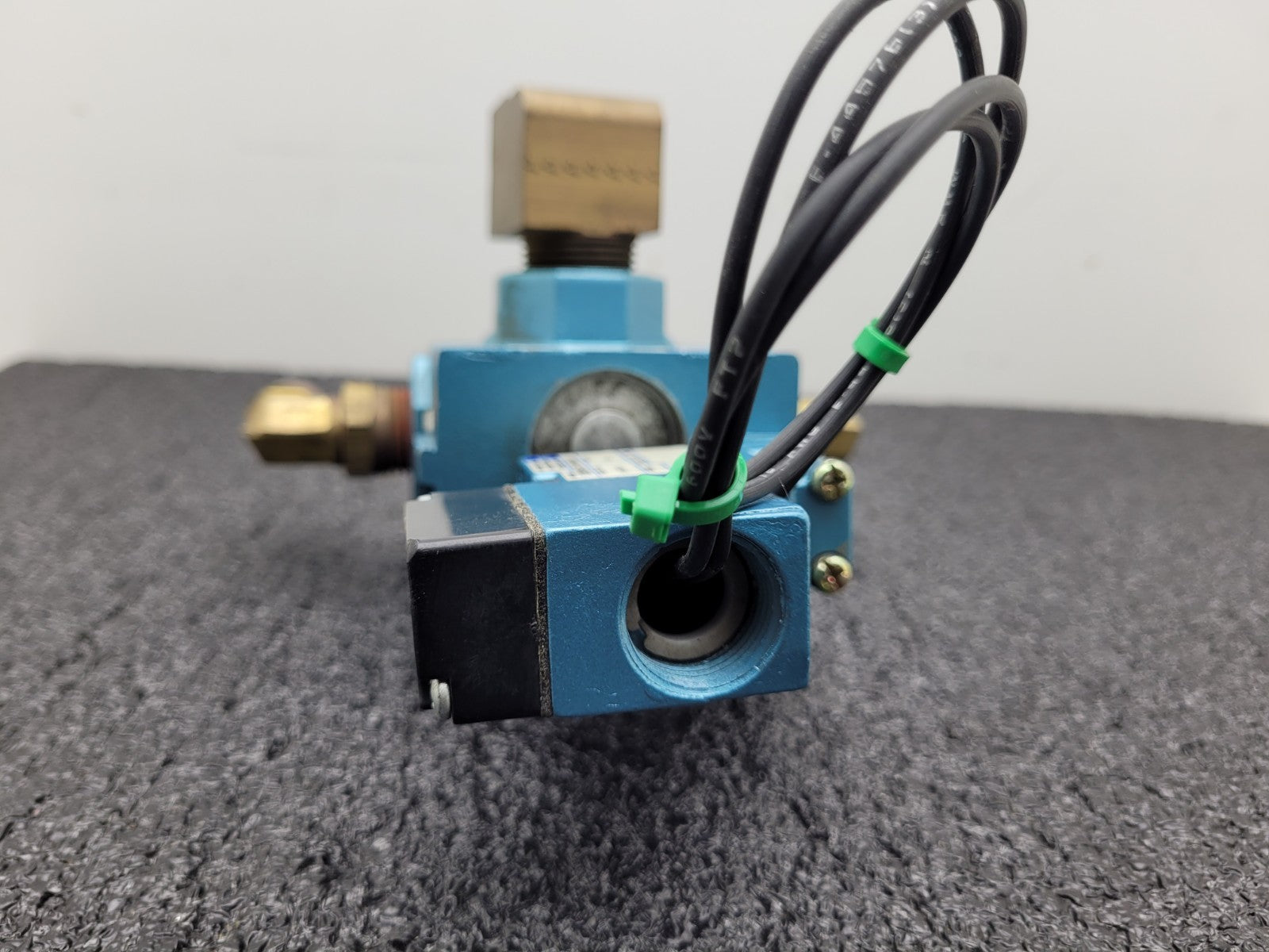 MAC 56C-13-611AA Solenoid Valve 24VDC VAC to 150 PSI 130B-61AAAA Control