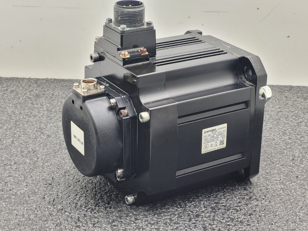 MITSUBISHI AC SERVO MOTOR HF154T 1.5kW 3000rpm 3PH 126V 8A