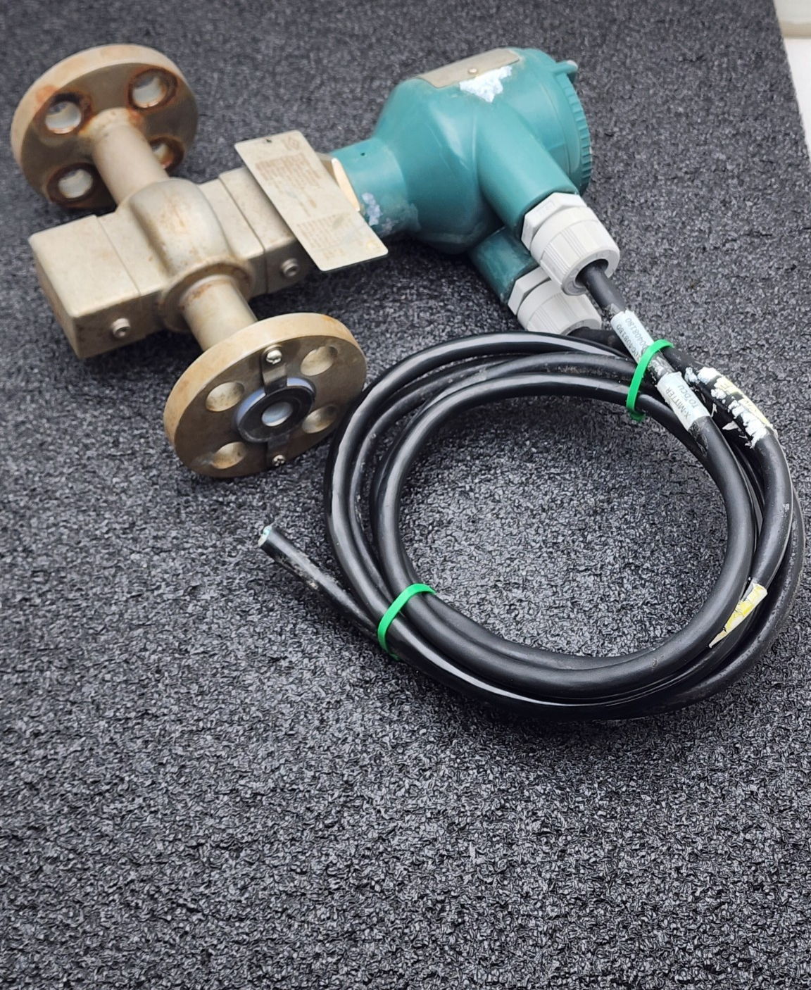 Yokogawa AXF015C-PNAH1L-BA11-2NB Magnetic Flowmeter ADMAGAXF 100-120VDC