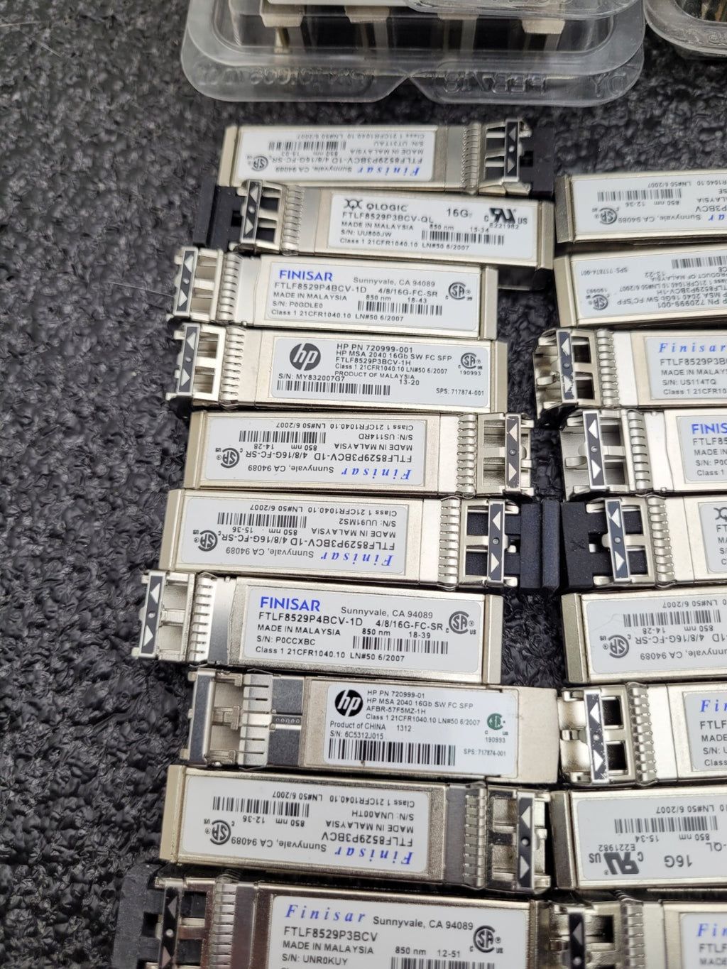 Lot of 61x Mixed FINISAR FTLF8529P3BCV-1D 4/8/16G-FC-SR SFP Optical Transceiver