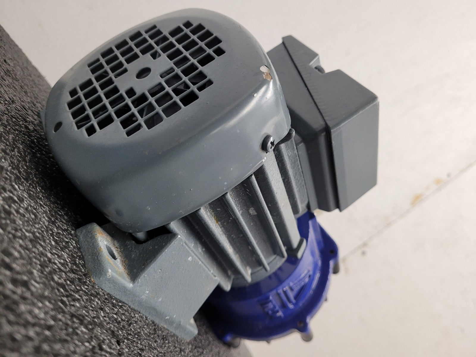 Iwaki Magnet Drive Pump MX-70VM 480VAC 90l/min Nice and Clean Inside