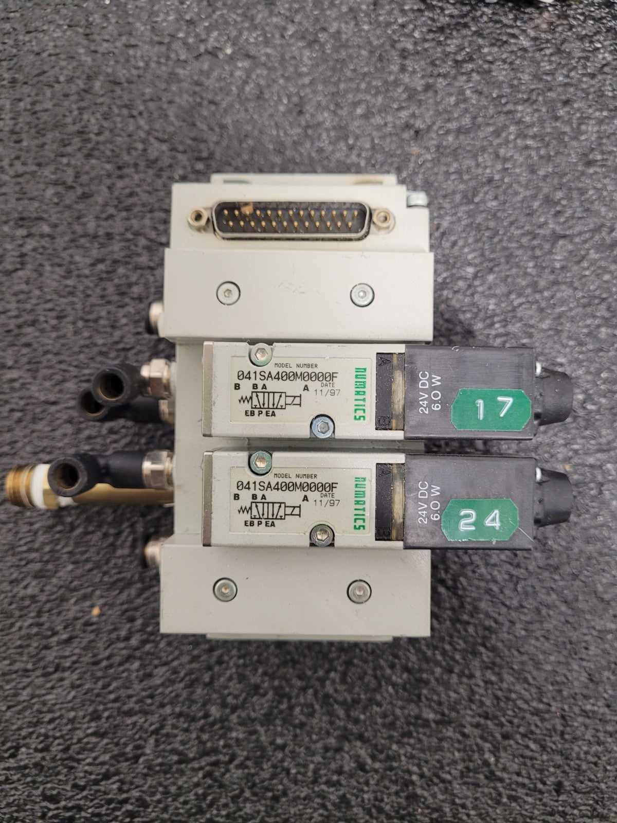 Numatics 5 Valve Solenoid 041SA400M0000F Pneumatic Manifold Set 3 Blocks DB25 B