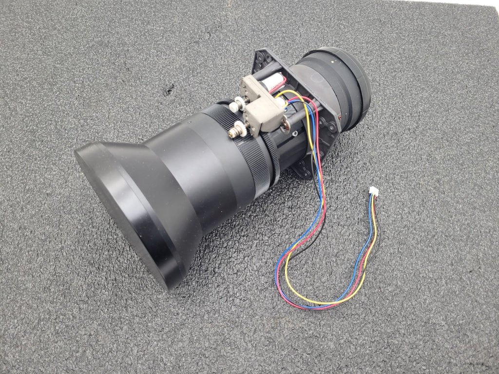 Sanyo LNS-T02 Long Throw High Precision Zoom Projector Lens F2,0-2,8/f=158-221mm